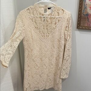 Forever 21 Cream Lace Blouse